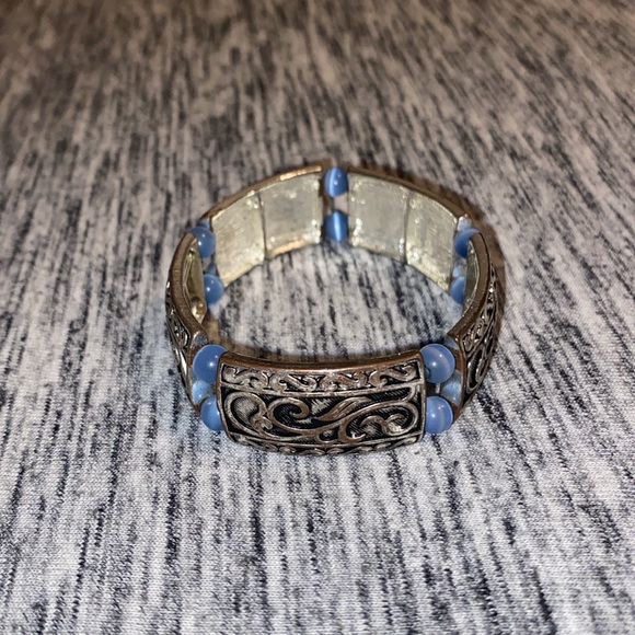 Vintage Silver-Tone Scroll Design Stretch Bangle with Blue Cats-Eye Beads - Picture 10 of 11